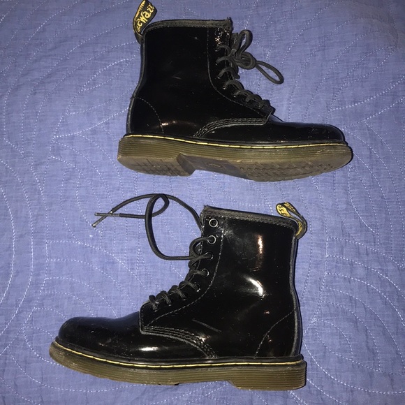 dm boot laces